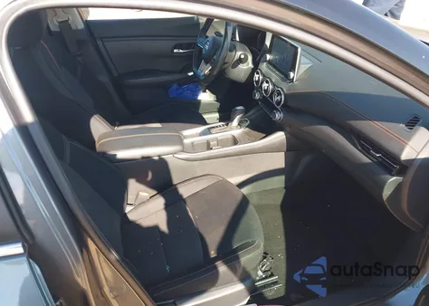 2022 Nissan Sentra Sr Xtronic Cvt z USA, uszkodzony, nr VIN 3N1AB8DV8NY315891